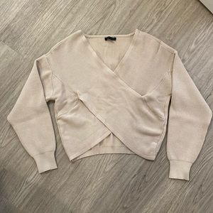 Dynamite | Cross over cropped long sleeve | Size small